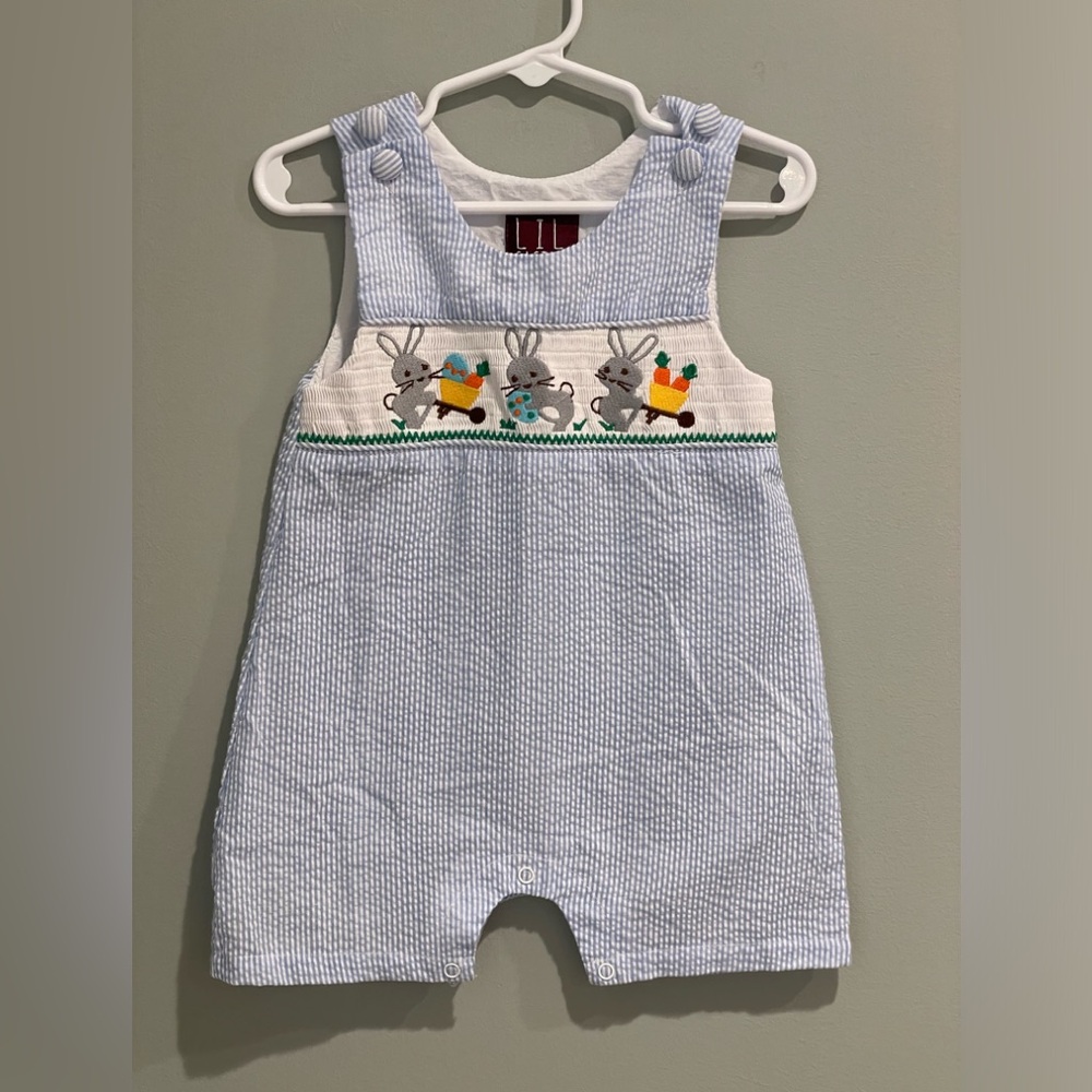 LIL CACTUS LT BLUE SEERSUCKER STRIPED SMOCKED‎ SHORTALL Size 6-12 Months